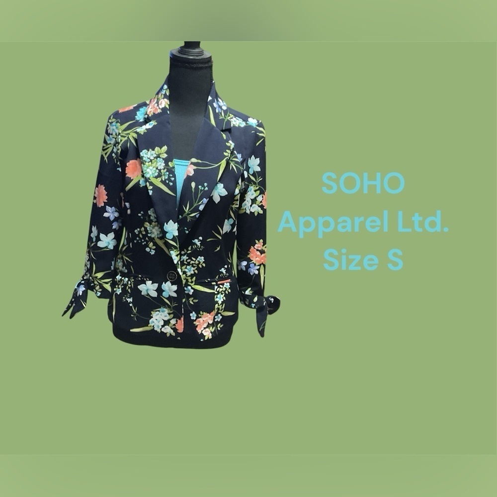 SOHO APPAREL LTD. FLORAL BLAZER SIZE SMALL VERY GENTLY WORN